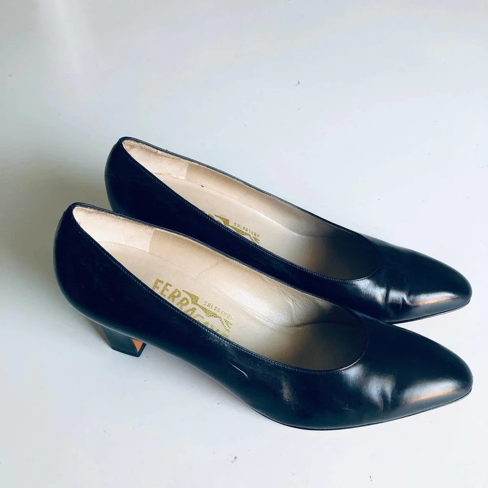 Salvatore Ferragamo Black Leather Heel Pump SZ 9.5